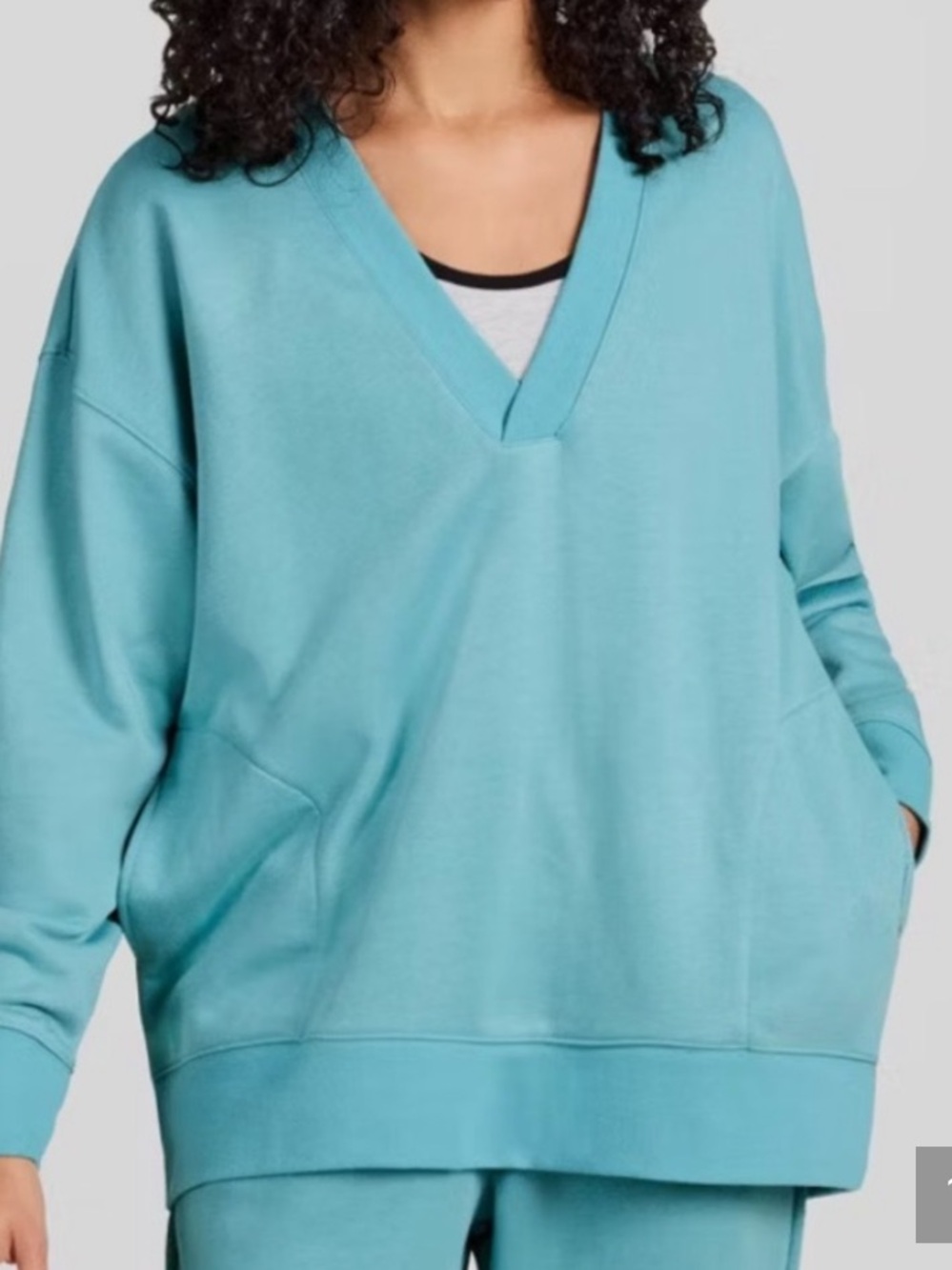NWOT Champion Women's Teal V-Neck Oversized Pullover